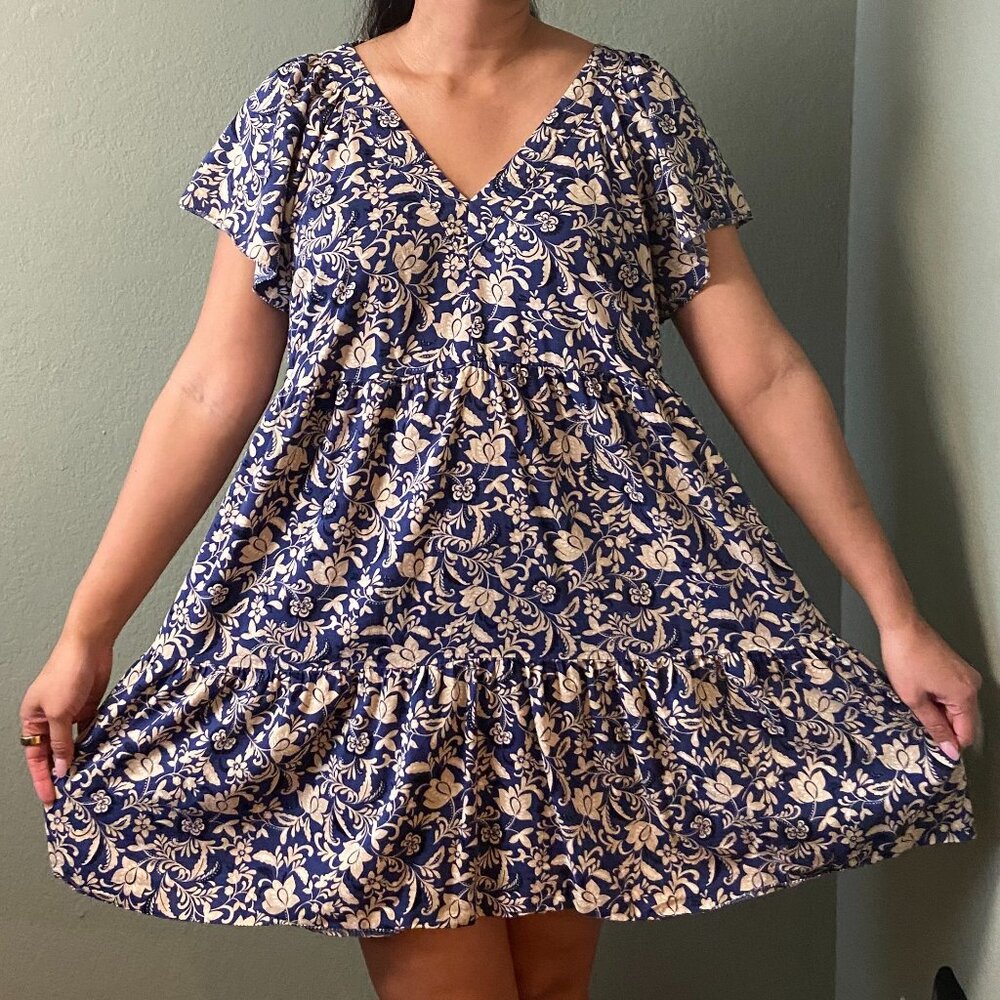Old Navy Blue Floral Summer Dress, Size Large